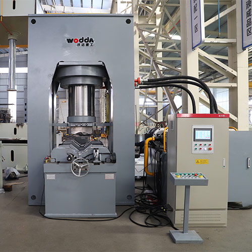 1200噸龍門(mén)式校直機(jī)