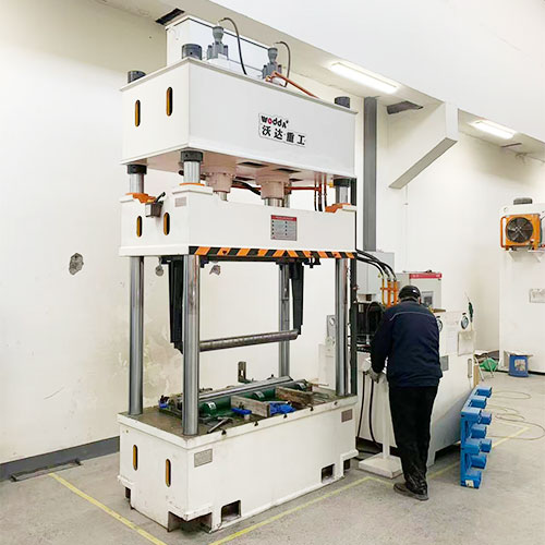 200噸高壓電控箱成型液壓機(jī)