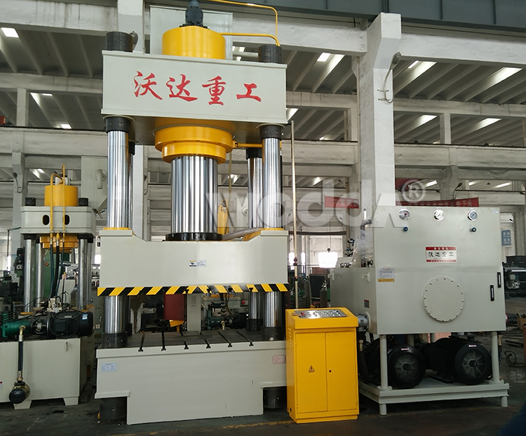 800噸三梁四柱液壓機(jī)多少錢？