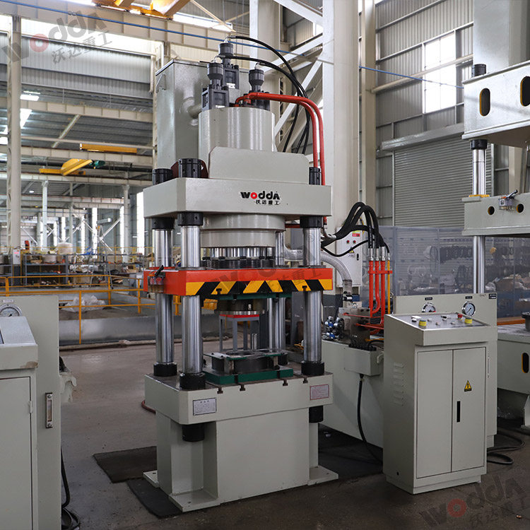 315噸錨桿托盤(pán)液壓機(jī)（圖2）