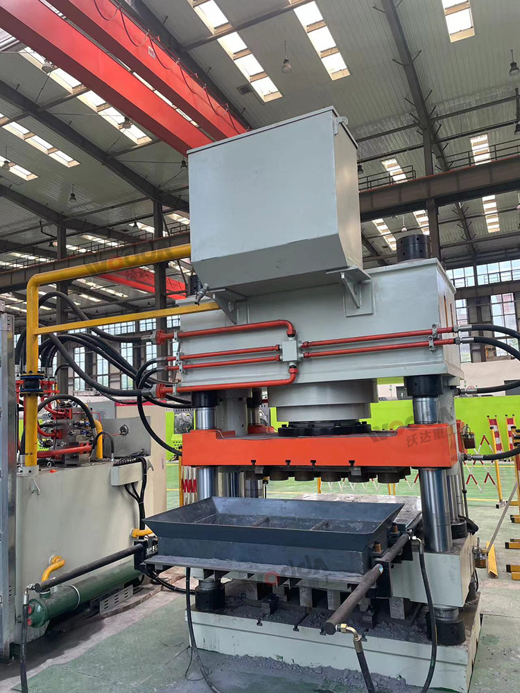 全自動(dòng)粉末成型液壓機(jī) 全自動(dòng)粉末成型液壓機(jī)