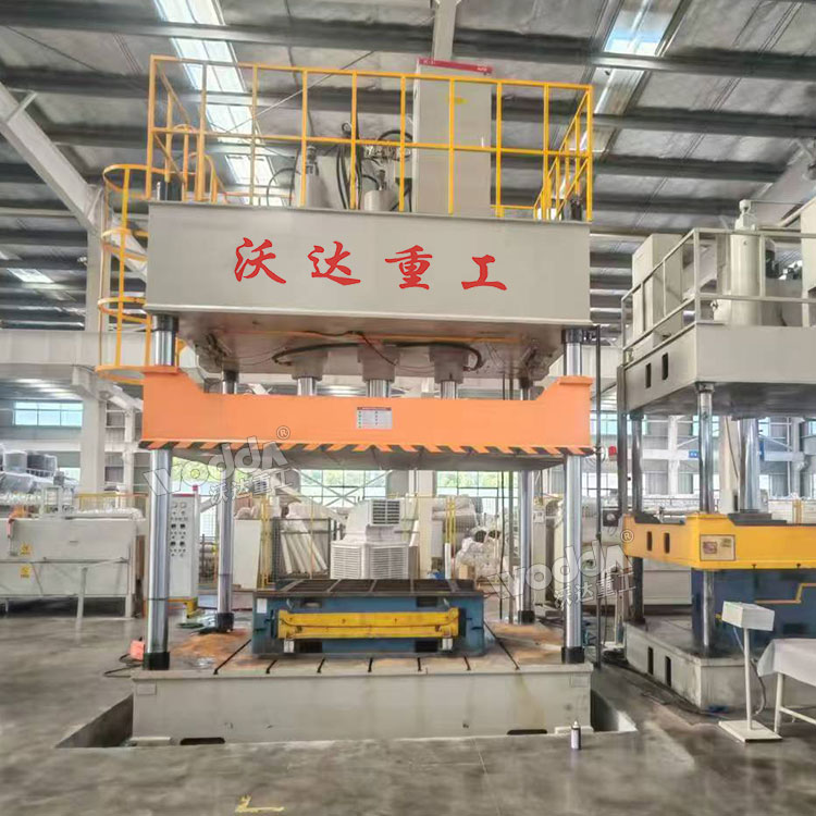 315噸汽車(chē)內(nèi)飾件成型液壓機(jī)