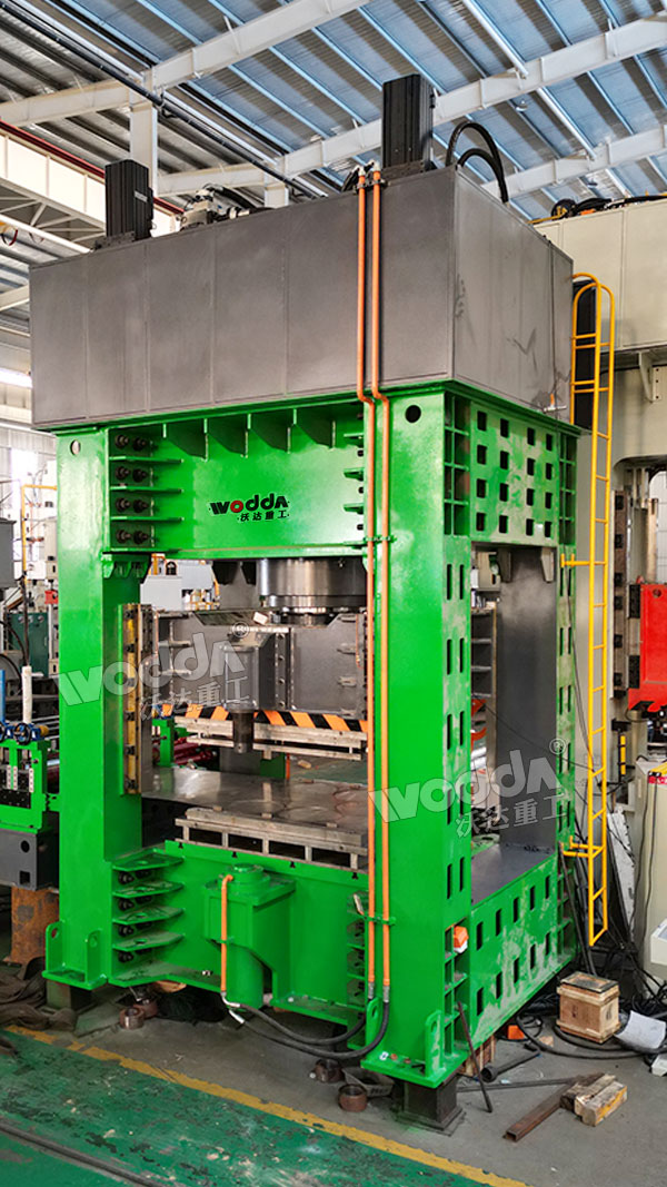 1000噸框架式液壓機