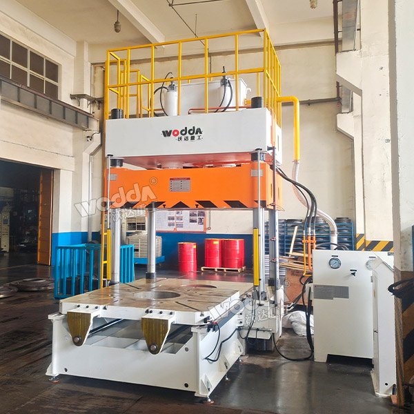 120噸四柱液壓機(jī)