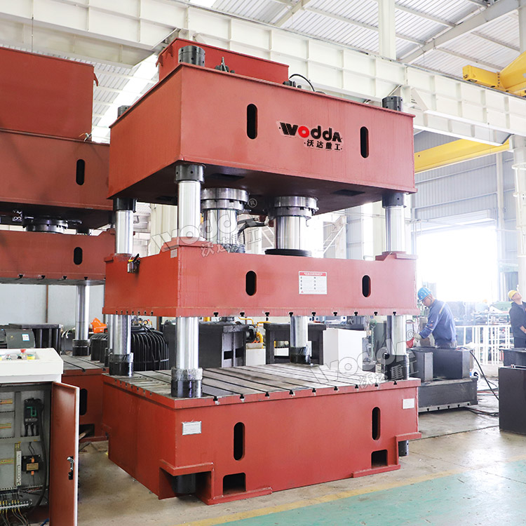 500噸四柱油壓機