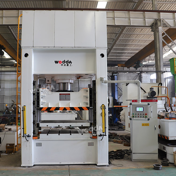 315噸框架式液壓機