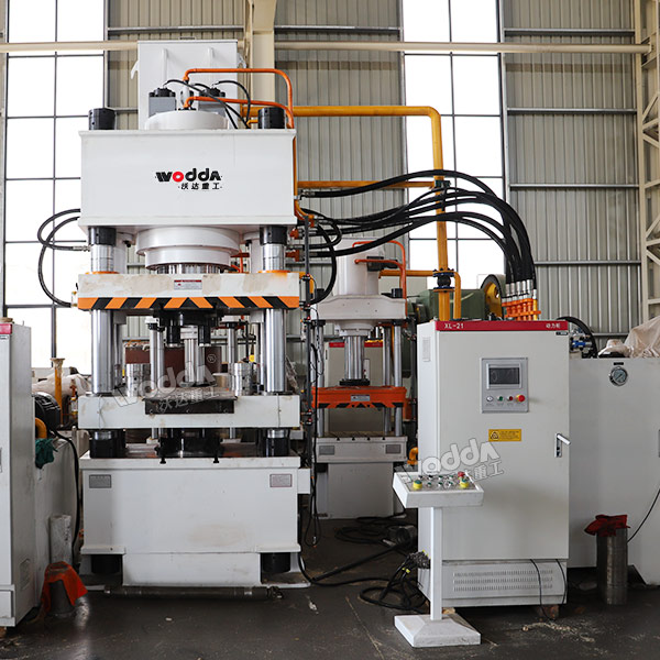 500噸木屑?jí)猴灣尚鸵簤簷C(jī)