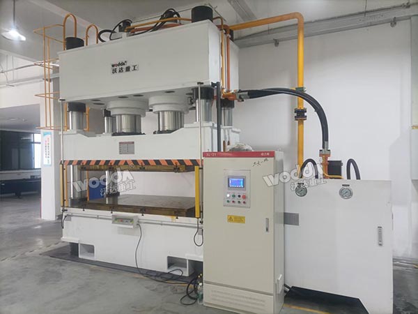 800噸伺服四柱液壓機(jī)