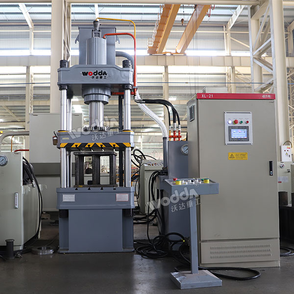 100噸伺服四柱液壓機(jī)