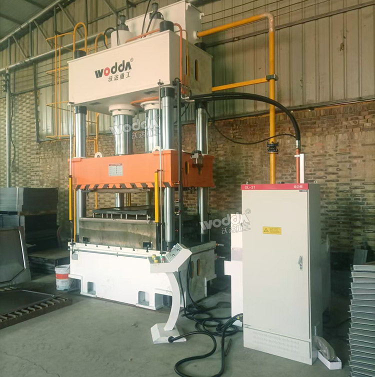 400噸四柱液壓機