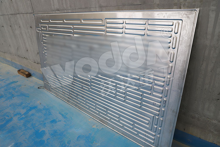 新能源汽車液冷板