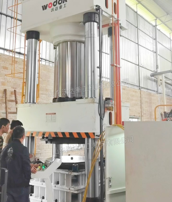 1200噸四柱液壓機模壓塑料水缸缸蓋 1200噸四柱液壓機模壓塑料水缸缸蓋