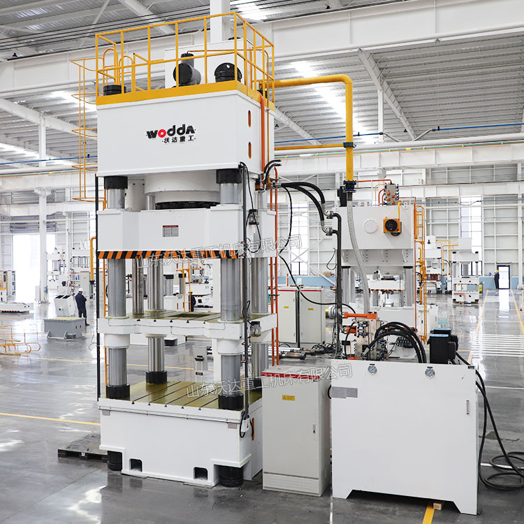 2000噸石墨匣缽液壓機(jī)