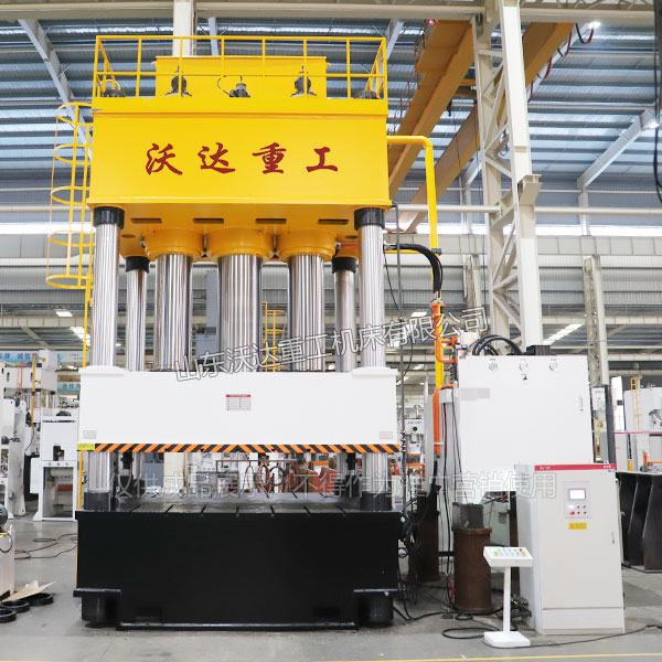 2000噸四柱液壓機車間實物 2000噸四柱液壓機車間實物