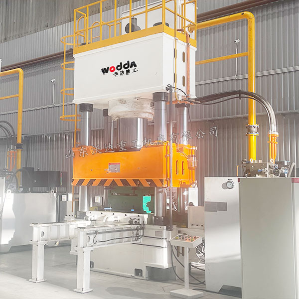 1000噸復(fù)合材料成型液壓機 1000噸復(fù)合材料成型液壓機