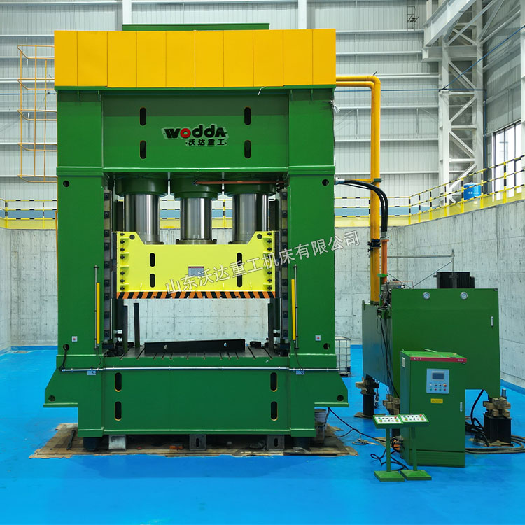 3000噸框架式液壓機(jī) 3000噸框架式液壓機(jī)