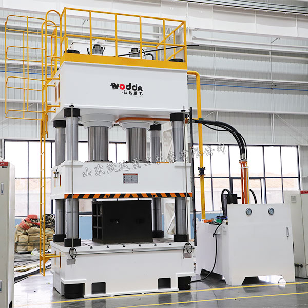 800噸三梁四柱液壓機