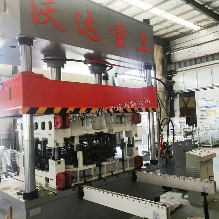 大臺面200噸四柱液壓機