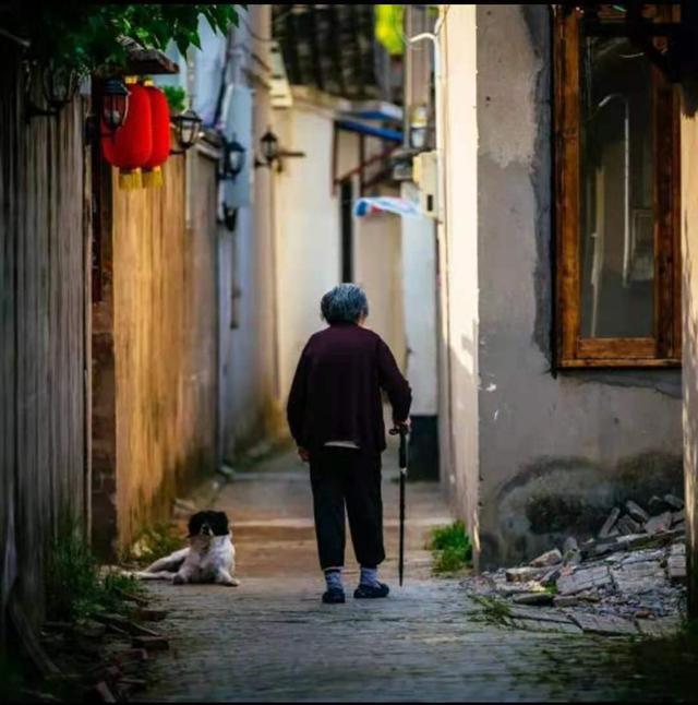 養(yǎng)老，是一場關(guān)乎經(jīng)濟(jì)實(shí)力和人性的博弈(圖1)